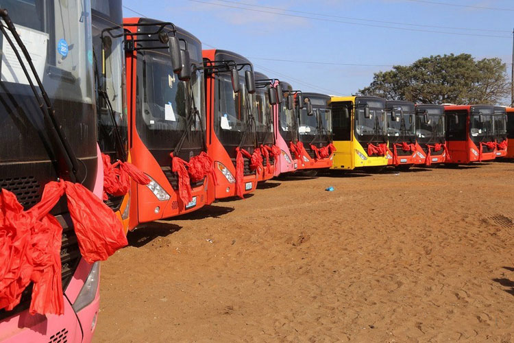 China aids 100 Zhongtong buses to Mozambique